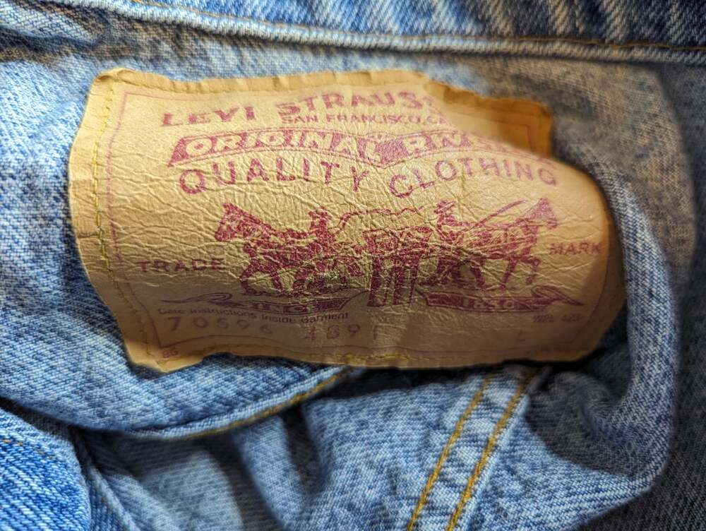 Levi Stauss Denim Jacket 70596 4891 Size Large See Description - Picture 9 of 16